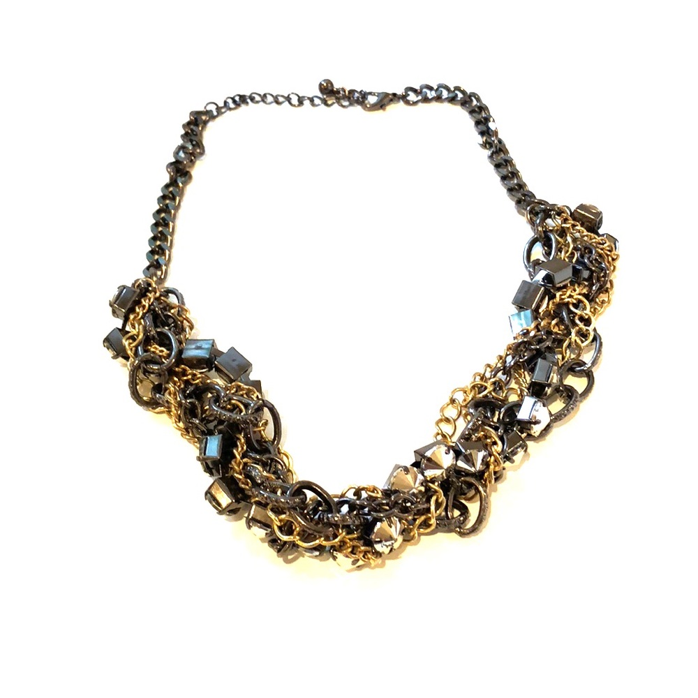 Statement necklace